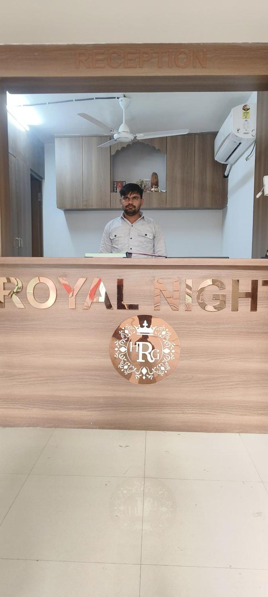 Hotel Royal Night Daman Extérieur photo